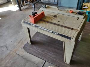 lot 109 image: Hirsh Router Table...