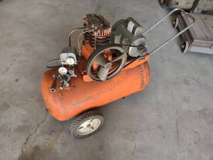 lot 39 image: Air Compressor, 34 hp....