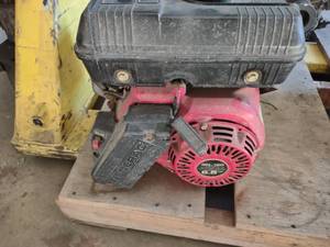 lot 140 image: Generac 6,5 hp. Engine...