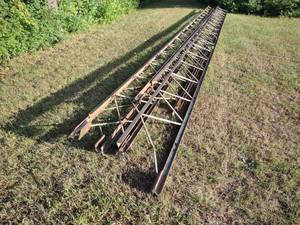 lot 226 image: (6) Bar Joists, (3) Approx. 20 x 3...