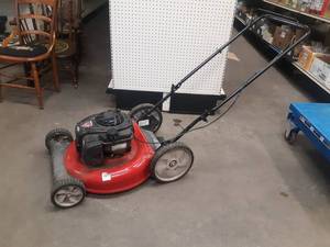 lot 127 image: Yard Machines 21 140cc Push Lawn Mower - Starts, Runs and Operates