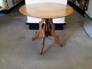 lot 203 image: Round Solid Wood Table - 32 Diameter x 28 High