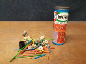 lot 206 image: Vintage Tinker Toy Set