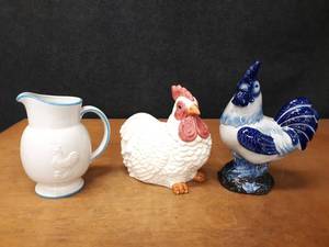 lot 212 image: Chicken Cookie Jar, Statue and Pitcher - Tallest is about 14