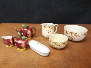 lot 216 image: Hall Pottery Bowls and More