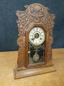 lot 227 image: Waterbury Clock Company Clock - Includes Key - Seems to wind fine, stands about 22 Tall