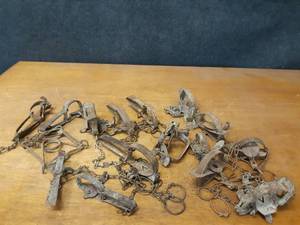 lot 277 image: Large Lot of (16) Animal Traps