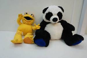 lot 23 image: Stuffed animals