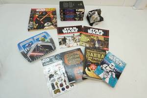 lot 66 image: Star Wars merchandise