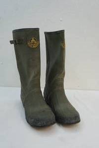 lot 67 image: Waterproof boots