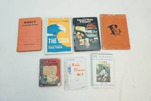 lot 87 image: Vintage books
