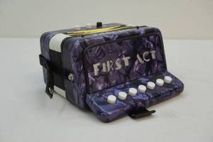 lot 92 image: Mini accordion