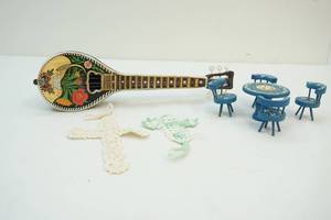 lot 203 image: Patio set, mandolin and music box