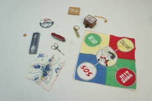 lot 239 image: Collectables and more