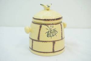 lot 262 image: Honey pot