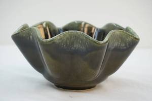 lot 263 image: Bowl