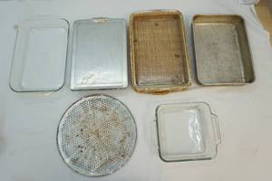 lot 290 image: Bakeware and cookware