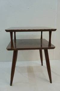 lot 291 image: End table