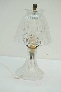 lot 302 image: Lamp