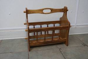 lot 309 image: Magazine rack
