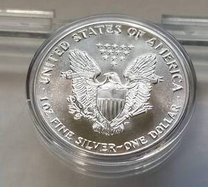1987 AMERICAN SILVER EAGLE 1 TROY OZ .999 FINE SILVER IN AIRTITE
