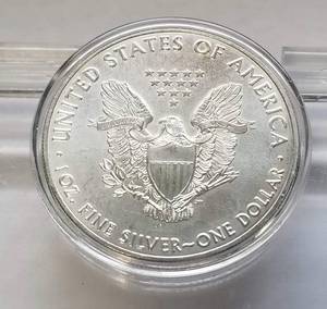 2018 AMERICAN SILVER EAGLE 1 TROY OZ. .999 FINE SILVER IN AIRTITE