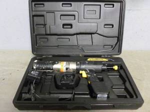 Power Caulking Gun