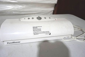 Bag sealer