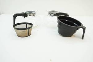 Coffee pots and filter baskets