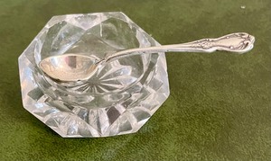 lot 18 image: 6 Salt Cellars with 6 Sterling Silver Spoons