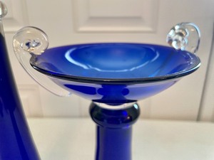 lot 17 image: Decorative Cobalt Art Glass Candle Holders