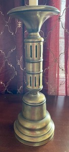 lot 67 image: Decorative Lamp
