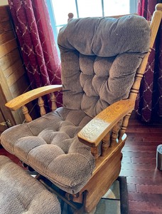 lot 71 image: Marles Glider Rocker with Ottoman