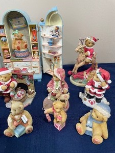 lot 94 image: Variety Cherished Teddies Figurines