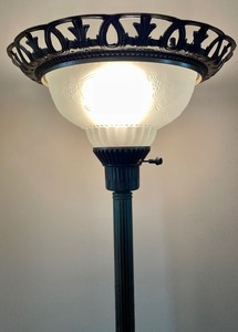 lot 307 image: Terrific Torchiere Style Floor Lamp