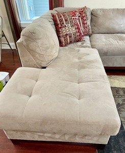 lot 302 image: Microsuede Sectional Sofa