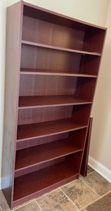 lot 316 image: Pretty Particle Board Bookcase