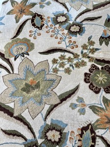 lot 314 image: Luxurious Lagona 100% Wool Pile Area Rug