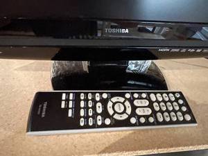 lot 139 image: Toshiba LCD TV With Remote