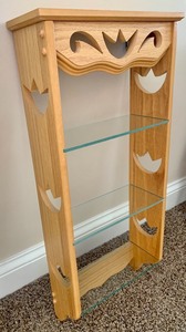 lot 328 image: Country Motif Shelf