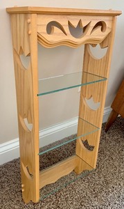 lot 329 image: Country Motif Shelf