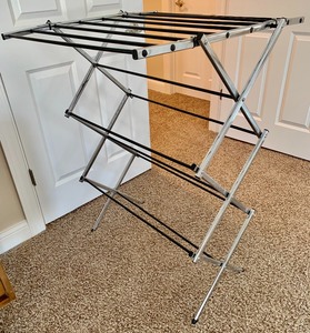 lot 346 image: Drying Rack