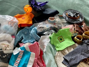 lot 360 image: Assorted Doll Clothes