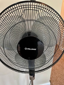 lot 389 image: Pelonis Rotating Fan with Remote