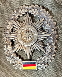 lot 452 image: Vintage German Military Police Cap w Feldjger Beret Badge