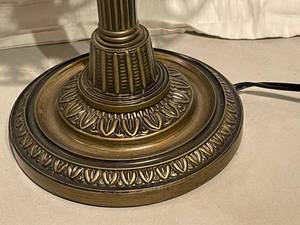 lot 177 image: Brass Dual Light Lamp With Glass Shade