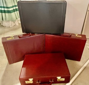 lot 465 image: 4 Beautiful Briefcases