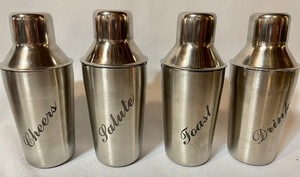 lot 272 image: 4 Mini Shakers and 2 Carousel Poker Chip Caddies