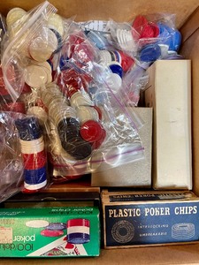 lot 515 image: Large Box of Poker Chips
