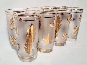 lot 257 image: Vintage Libby Frosted Gold Leaf Tumblers